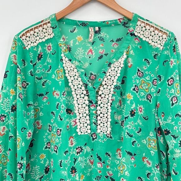 Mint Green Sheer Peasant Blouse with Open Crochet Work Womens Large Red Camel - Picture 1 of 7